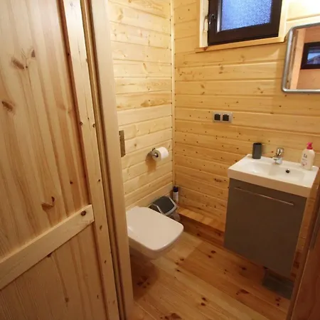 Akwen 別荘 レバル